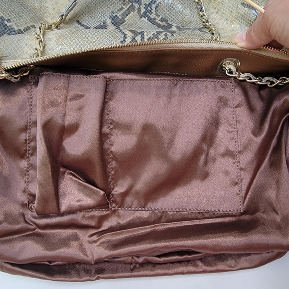 DKNY Stunning Python Shoulder Crossbody Python Print Gunuine Leather Handbag - Picture 14 of 16